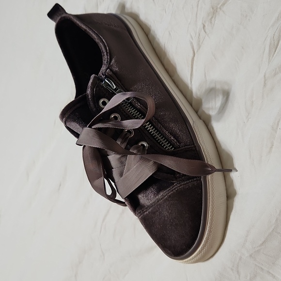 Not Rated Janet Shoe Women's Size 9 - Picture 1 of 5
